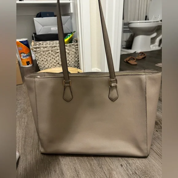 Tory Burch Beige Shoulder Bag - Picture 4 of 9
